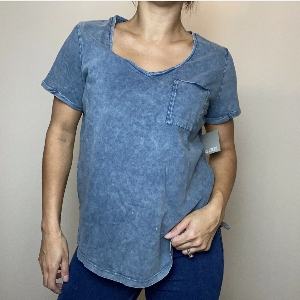 Falls Creek Distressed Blue Short Sleeve Size M - Picture 1 of 9